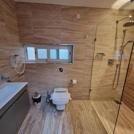 Hotell D Townhouse 3*