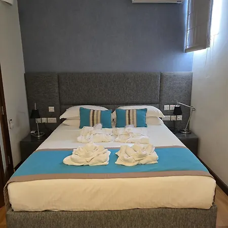 D Townhouse Hotell 3*