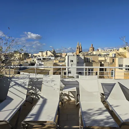 Hotell D Townhouse 3*