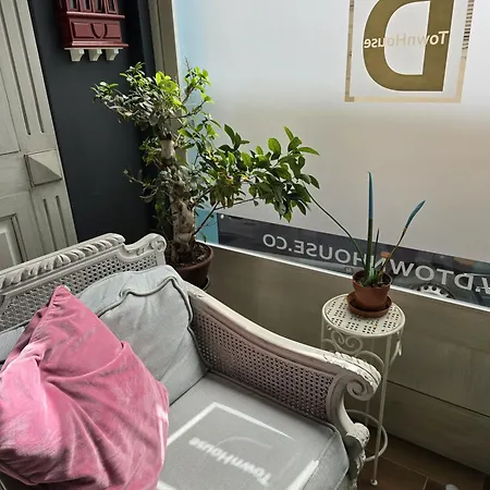 Hotell D Townhouse 3*