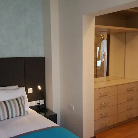 D Townhouse 3* Sliema
