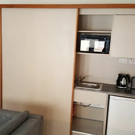 Hotell D Townhouse 3*